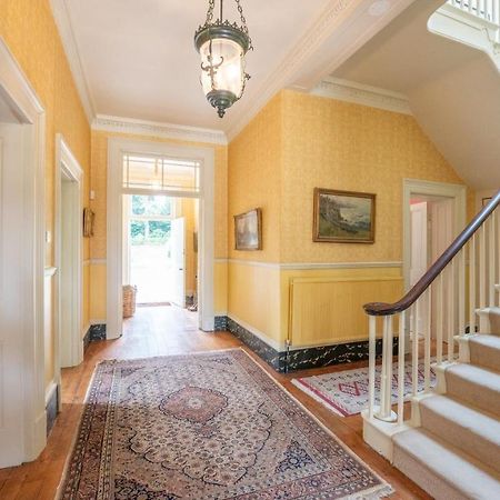 Pantybeiliau House Bed & Breakfast Gilwern Exterior photo